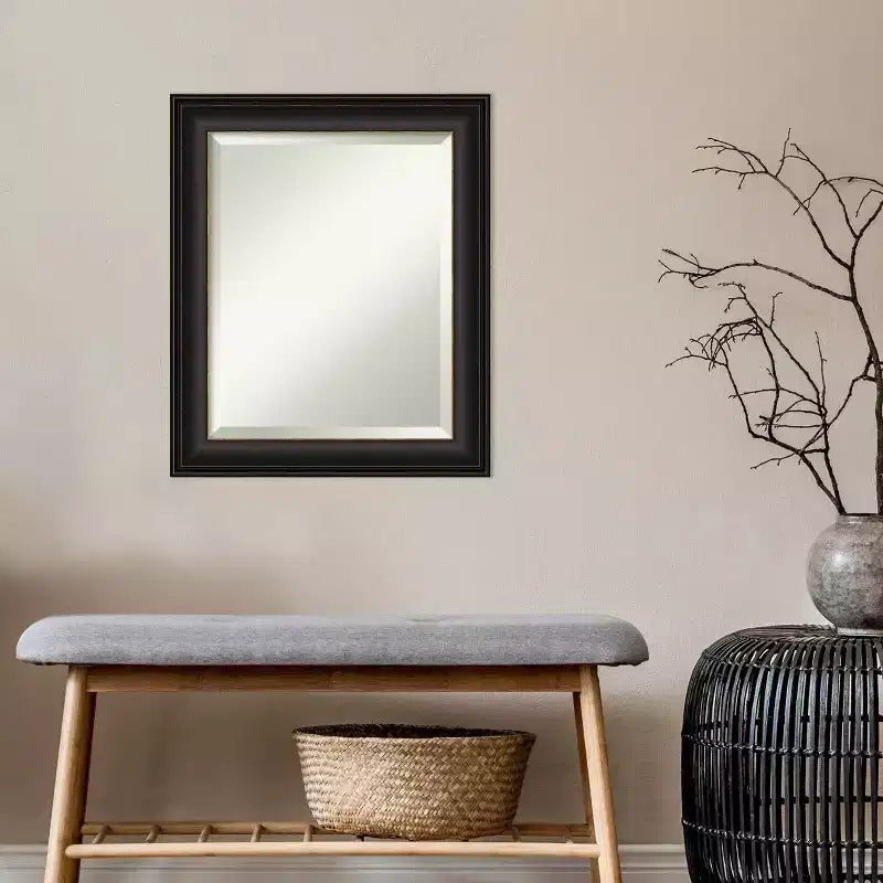 Specchio da parete incorniciato Trio 20" x 24" Bronzo anticato - Amanti Art