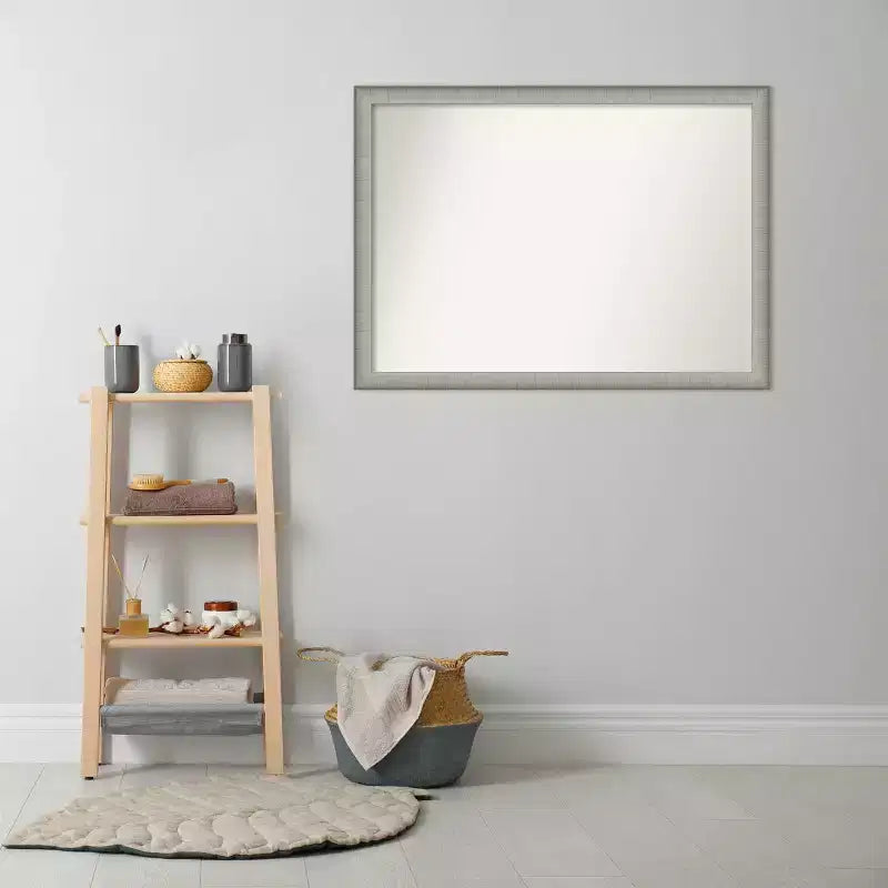 Specchio da parete stretto ed elegante 41"x30" per bagno, finitura peltro - Amanti Art: Hardware di montaggio incluso