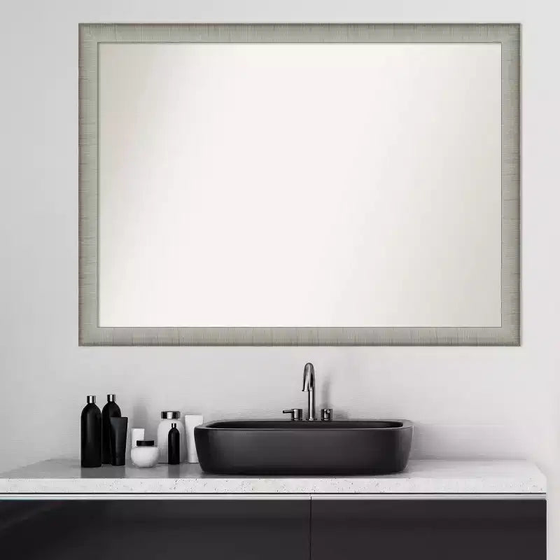 Specchio da parete stretto ed elegante 41"x30" per bagno, finitura peltro - Amanti Art: Hardware di montaggio incluso