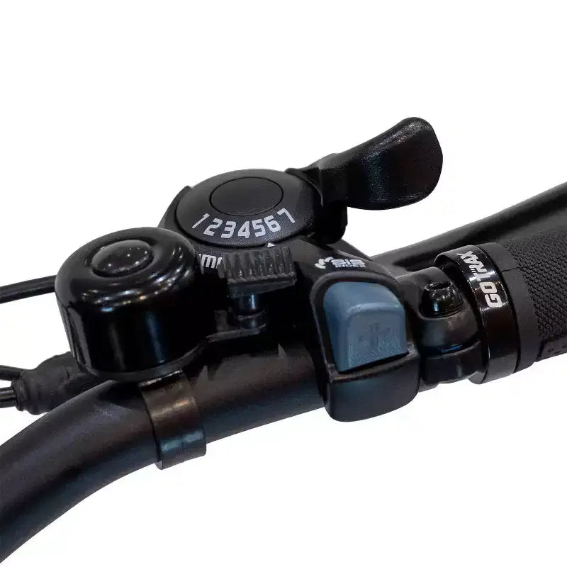 Bicicletta elettrica ibrida GOTRAX per adulti con pneumatici fat da 26" e telaio ribassato - Argento