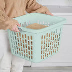 Cesto Portabiancheria Sterilite, Cesto in Plastica con Manici