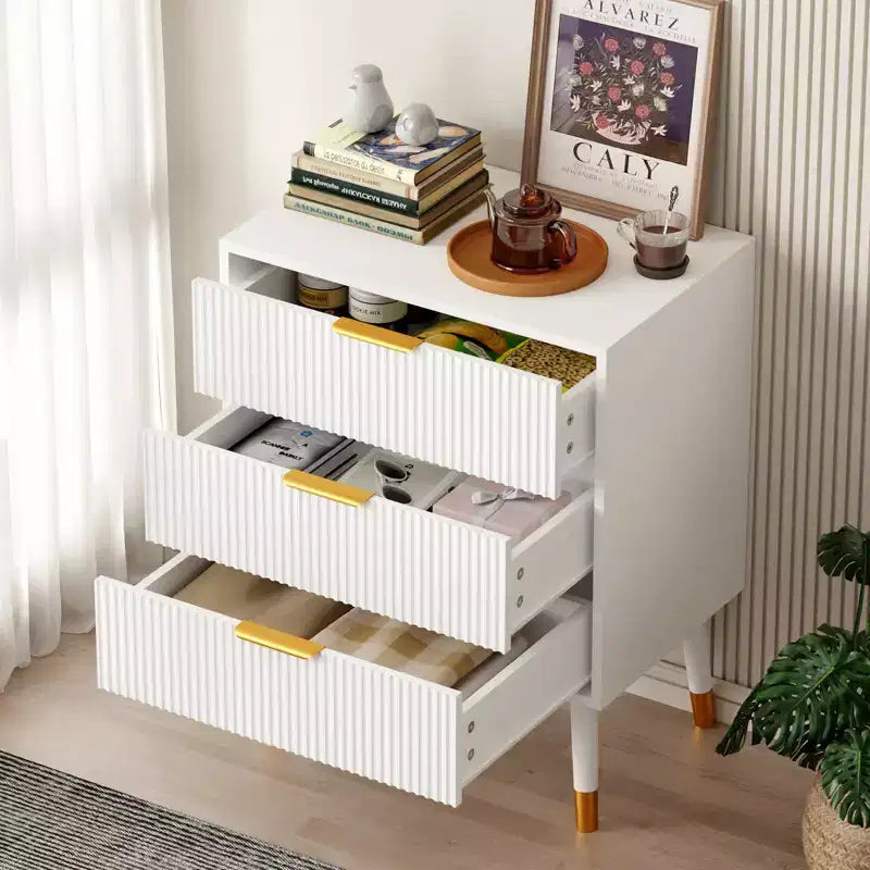 Comò Moderno con Scanalature e 3 Spaziosi Cassetti, Cassettiera in Legno Alta 72 cm, Organizer Porta Abiti per Armadio, Soggiorno o Corridoio