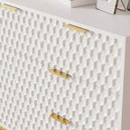 Comò moderno a 7 cassetti con piano largo e cassetti profondi. Un ampio cassettone in legno per camera da letto, corridoio o soggiorno.