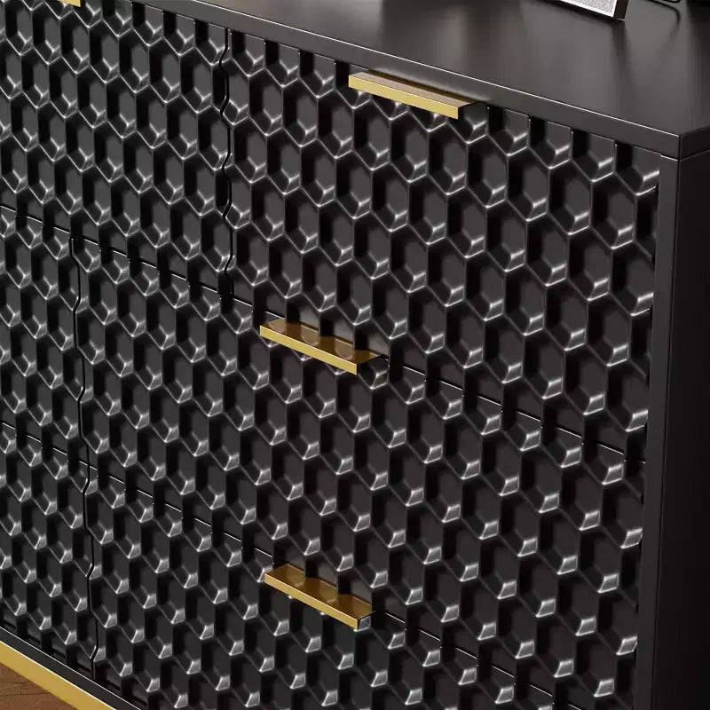 Comò moderno a 7 cassetti con piano largo e cassetti profondi. Un ampio cassettone in legno per camera da letto, corridoio o soggiorno.