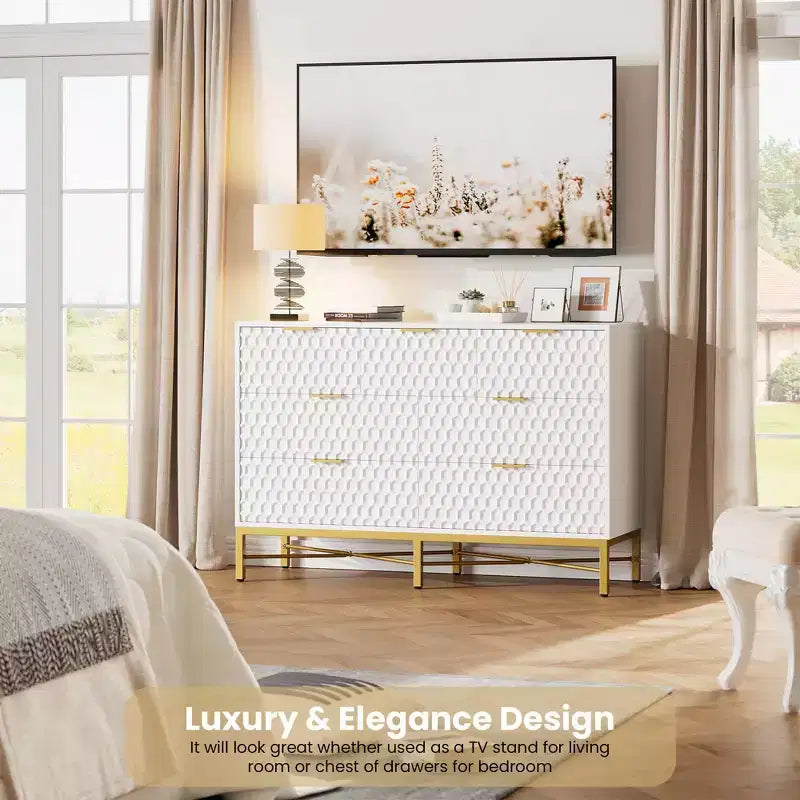Comò moderno a 7 cassetti con piano largo e cassetti profondi. Un ampio cassettone in legno per camera da letto, corridoio o soggiorno.