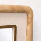 LuxenHome Specchio da parete decorativo rettangolare arrotondato, cornice in legno di gomma 35 con inserto in pelle sintetica marrone