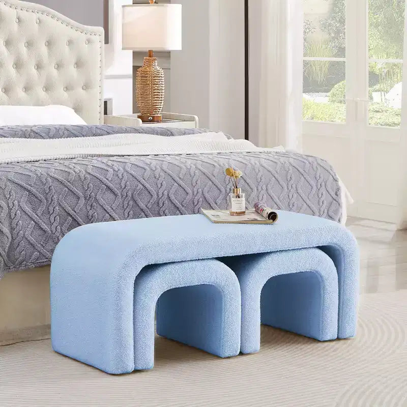 Panca moderna a U in tre pezzi e set pouf, incluso un piccolo pouf-divano, è perfetta da posizionare nell'ingresso o in camera da letto.