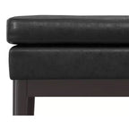 Panca piccola ottomana Bragg da 27 pollici di larghezza, stile Mid Century, in similpelle vegana nera invecchiata