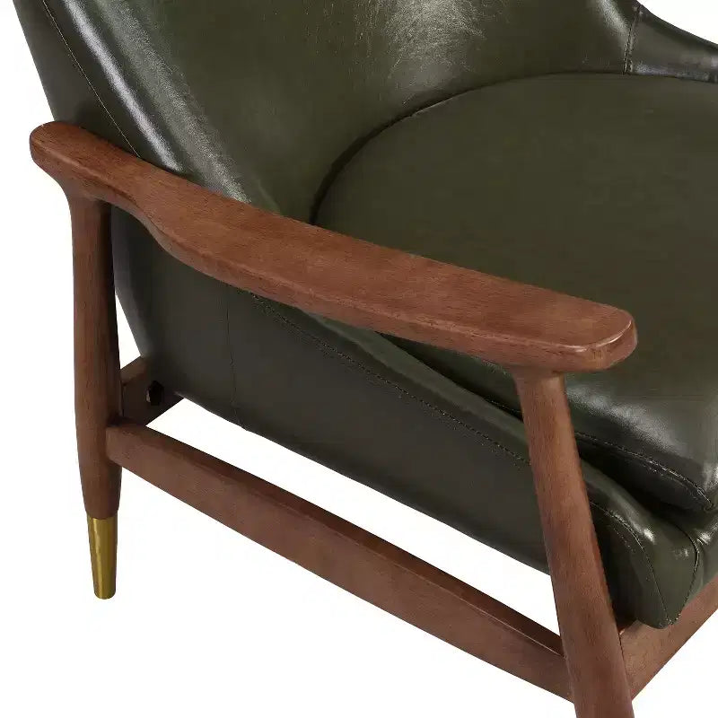 Poltrona d'accento Mid-Century in ecopelle da 74 cm con gambe con puntali in ottone, per soggiorno o ufficio