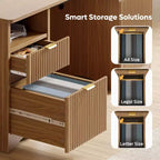 Bestier Scrivania Direzionale Moderna da 150cm con Spazio Contenitivo, Scrivania da Ufficio a Casa in Legno con 2 Cassetti e 3 Vani, Scrivania Scanalata per Studio e Soggiorno
