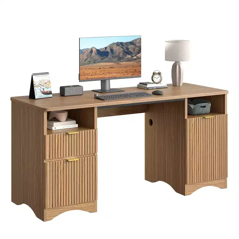 Bestier Scrivania Direzionale Moderna da 150cm con Spazio Contenitivo, Scrivania da Ufficio a Casa in Legno con 2 Cassetti e 3 Vani, Scrivania Scanalata per Studio e Soggiorno