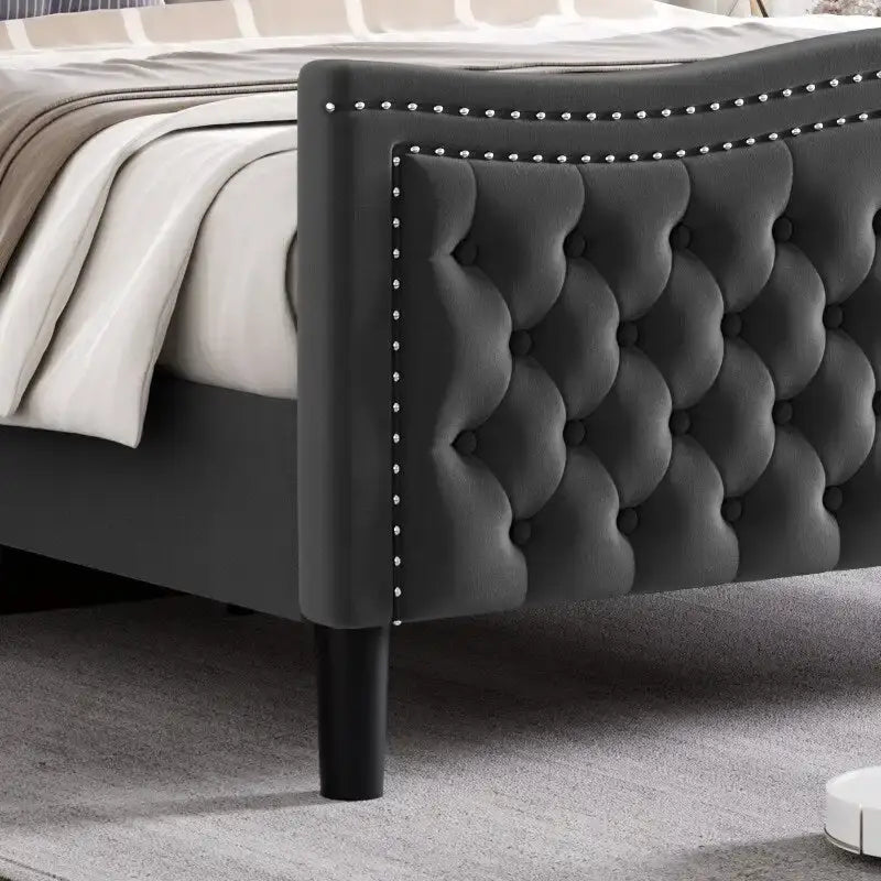 Letto a piattaforma in velluto in stile moderno con testiera imbottita per camera da letto