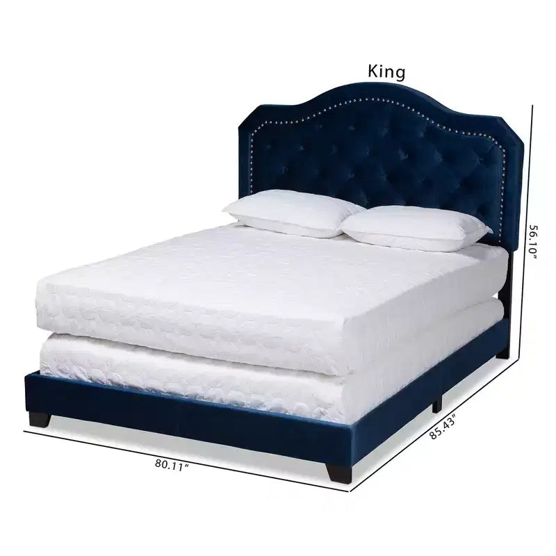 Letto Matrimoniale Queen in Velluto Samantha con Bottoni Trapuntati Blu Navy/Nero - Baxton Studio: Glamour, Dettagli in Borchie Argento, Richiede Rete a Doghe