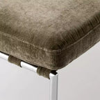 Poggiapiedi moderno con struttura cromata – Hearth & Hand™ with Magnolia