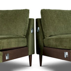 Divano componibile Poly & Bark Lucerne con chaise longue extra-large in velluto verde anticato