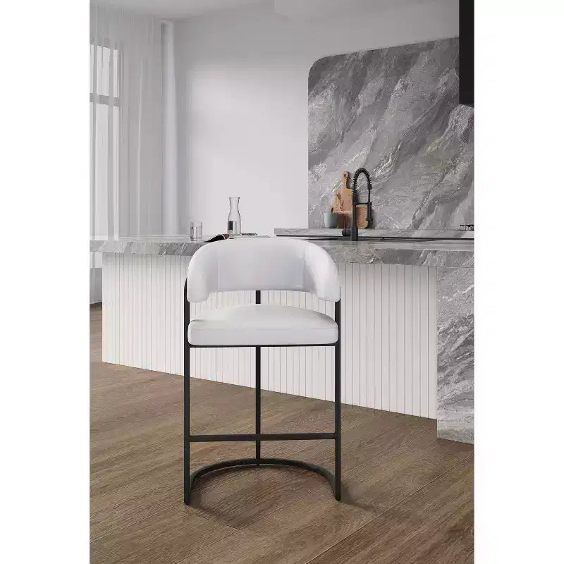 Sgabello da bar Manhattan Comfort Augusta moderno imbottito in similpelle, altezza bancone